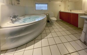 Shower - Amazing home in Rørvig with sauna (Rørvig)