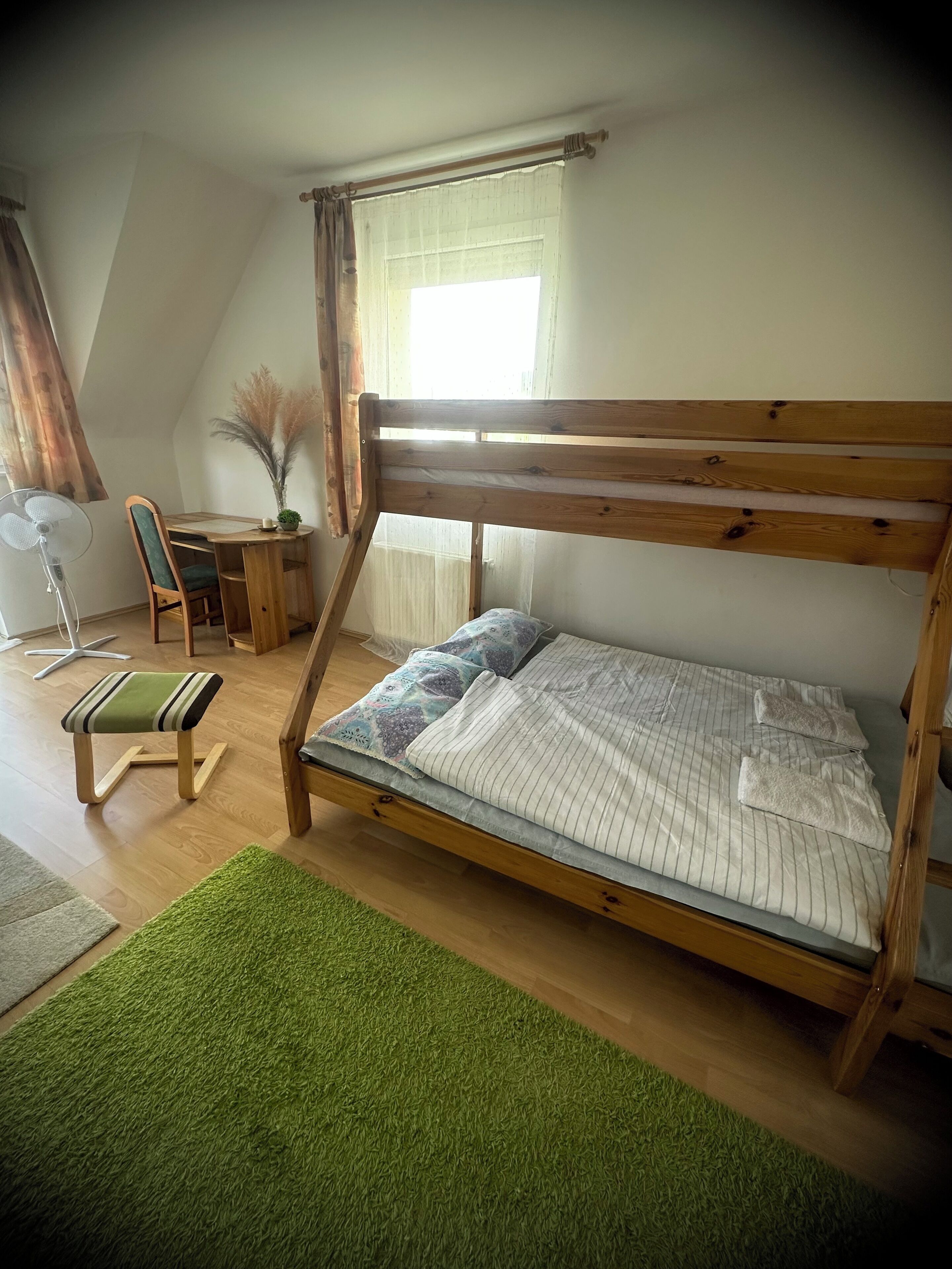 1 室のベッドルーム、アイロン / アイロン台、WiFi、ベッドシーツ