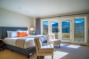 4 bedrooms, individually decorated, individually furnished, desk - Fairway Twelve Retreat (Sun Valley)