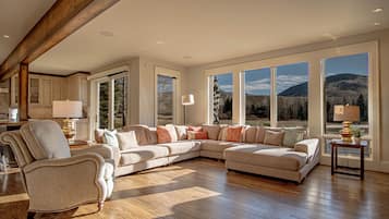 House, Multiple Beds, Hot Tub, Golf View (Fairway Twelve Retreat) | Living area