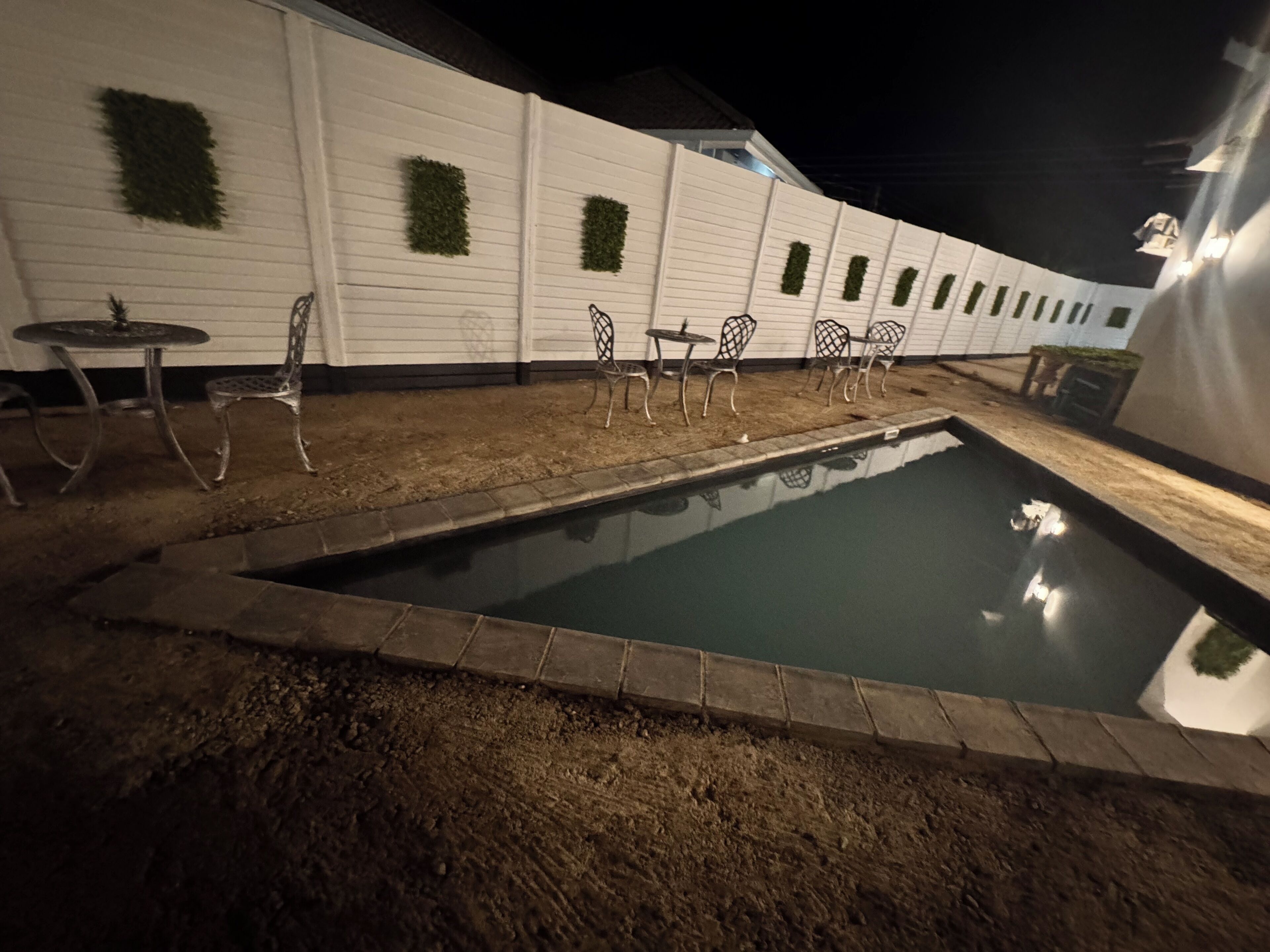 Kolam renang terbuka 