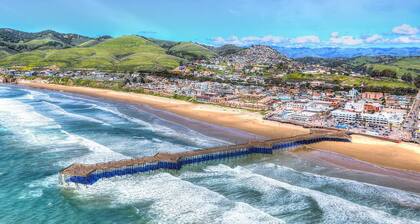 NEW One block from beach!