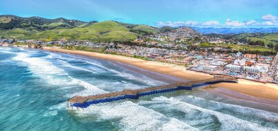 NEW One block from beach!