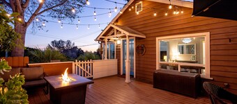 Charming Historic Home*Fire Pit*5 min walk to Village