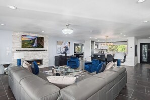 Cabin, Multiple Beds, Jetted Tub, Mountain View (Unit 206) | Living area - Sky Lux Ridge (Ruidoso)