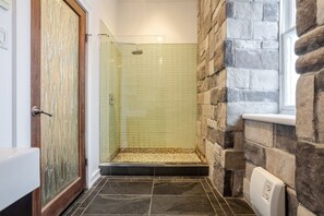 Hair dryer, towels - Elegant Downtown Stay | Near Bell Centre MTL (Montreal)