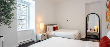2 bedrooms, iron/ironing board, WiFi, bed sheets