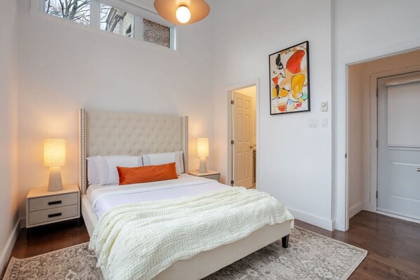 Strykejern/-brett, wi-fi og sengetøy