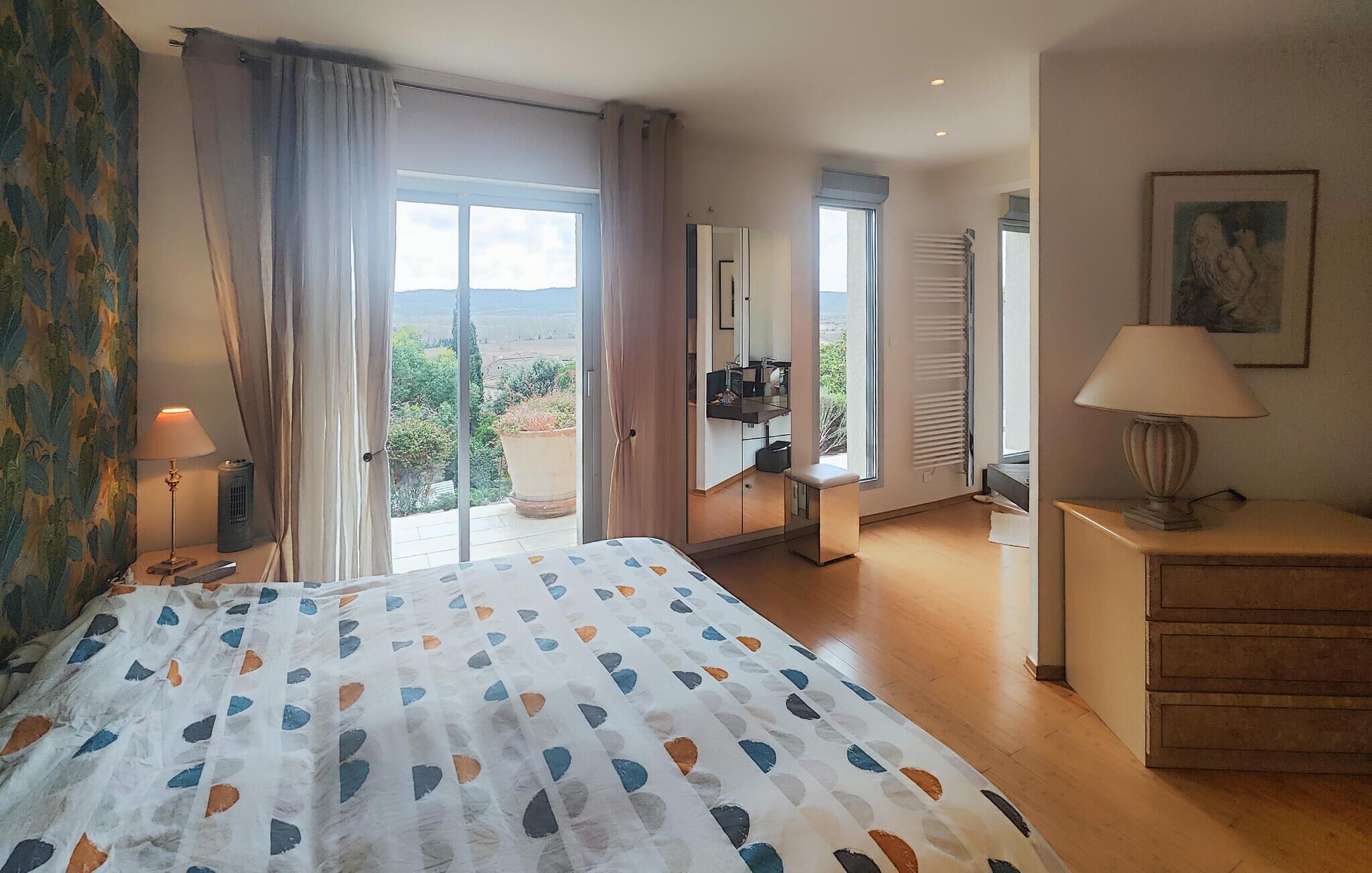 4 chambres, accès au Wi-Fi (inclus)