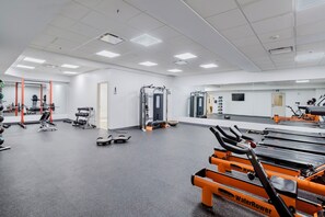 Fitness facility - Luxury City Centre, King Bed, Views (Edmonton)