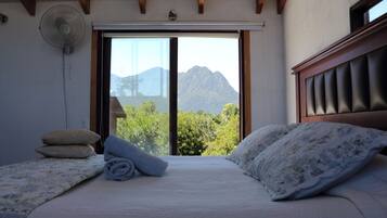 1 habitación, tabla de planchar con plancha y acceso a internet