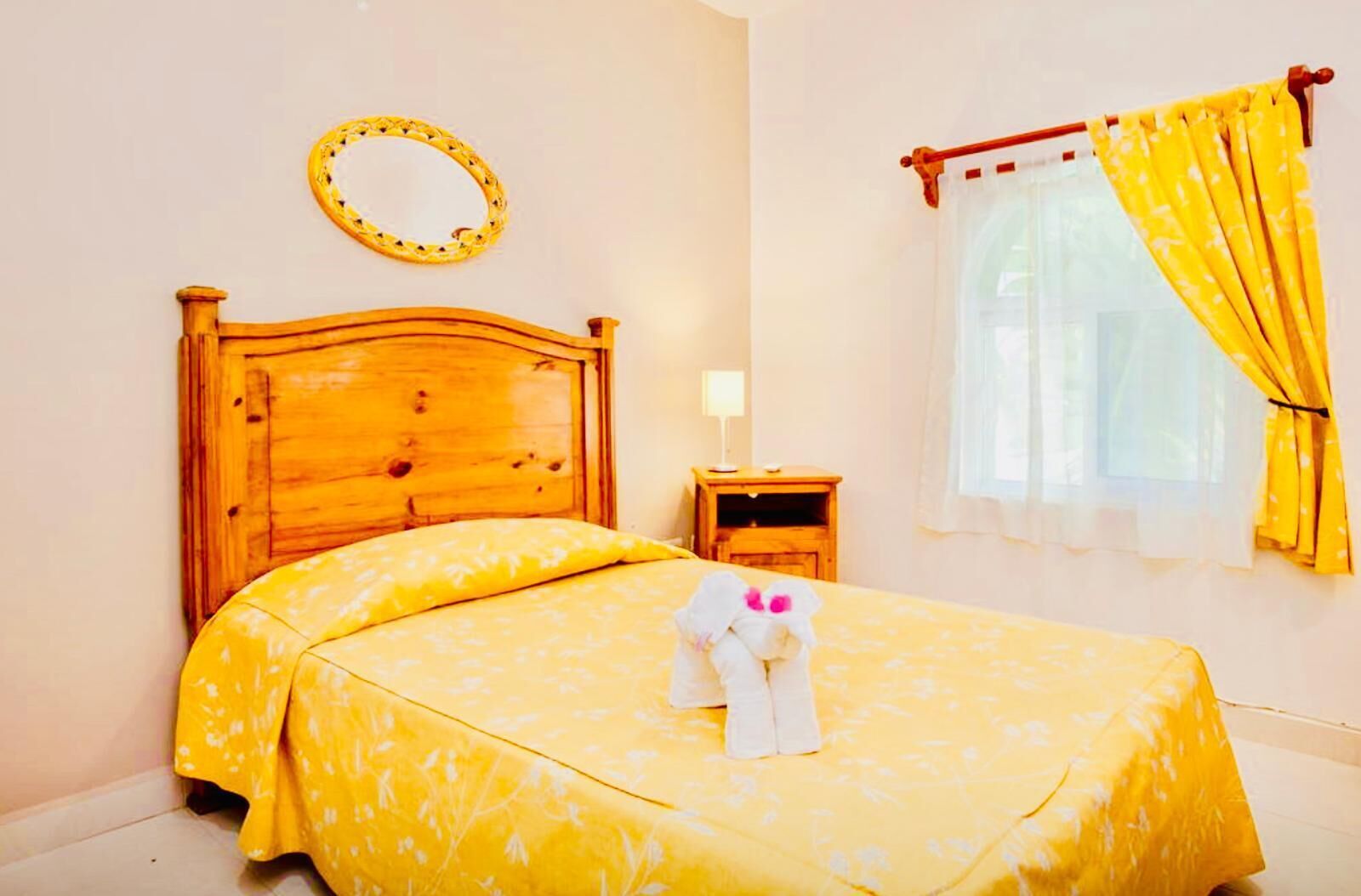 2 habitaciones, wifi gratis y ropa de cama 