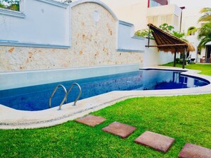 Pool - 5 minutes to the beach! Family-sized Double room with Pool (Playa del Carmen)