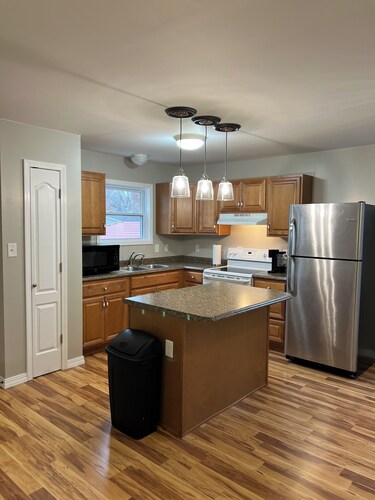 West 2nd St. Retreat • Norris City