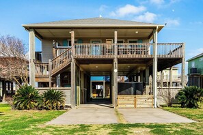 Exterior - Easy Gulf-View Retreat w/ Big Deck, Outdoor Shower & Fish Station (Bolivar Peninsula)
