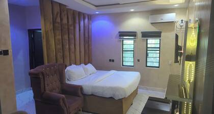 517VIP Suites and Apartments Awka