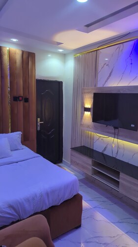 517VIP Suites and Apartments Awka