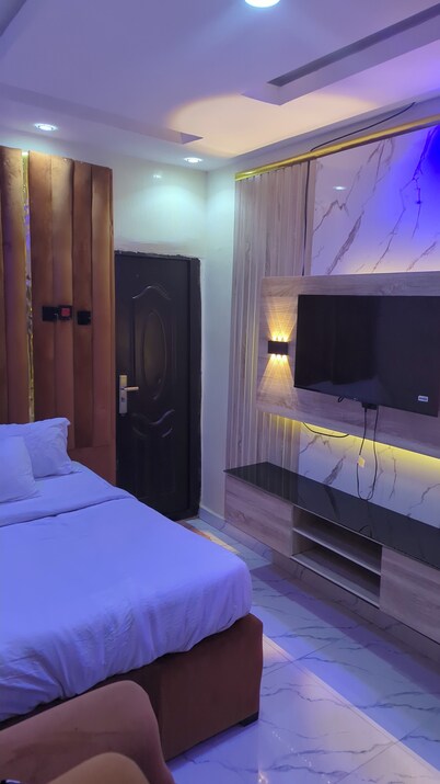 517VIP Suites and Apartments Awka