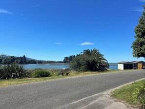 Miscellaneous - Artist's Retreat - Apartment Stay for Couples and Creatives (Riwaka)