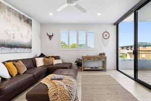 TV - Rockpools 3 Luxury Coastal Escape (Sawtell)