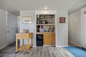 Interior - The Western Soul: Amazing location w/ hot tub (Telluride)