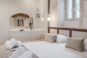 4 Schlafzimmer, Bügeleisen/Bügelbrett, kostenloses WLAN, Bettwäsche