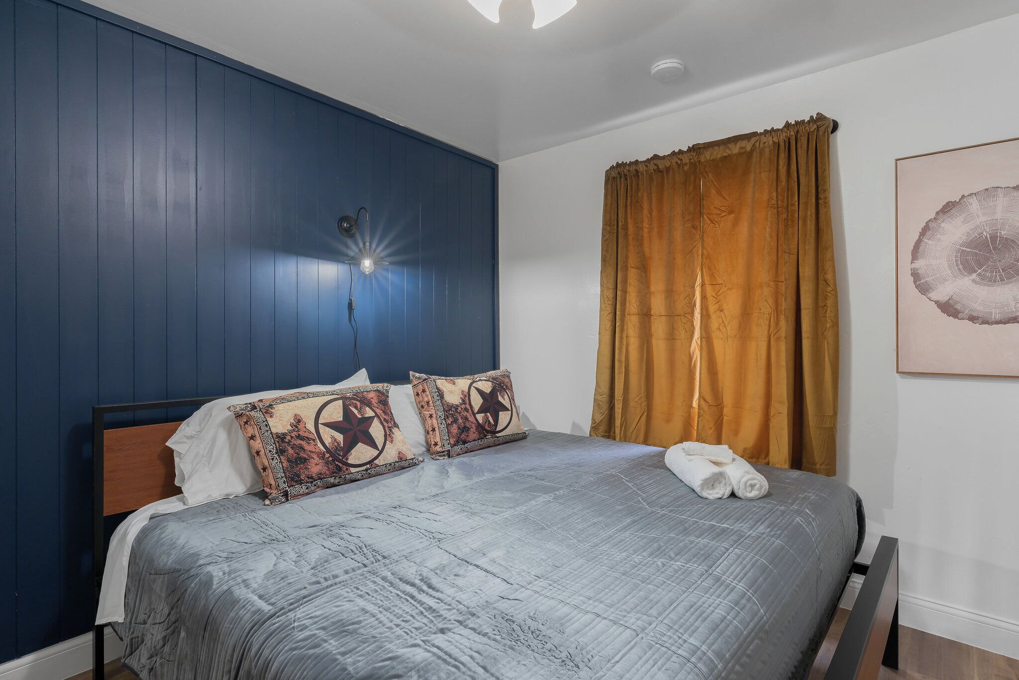 Fer et planche à repasser, Wi-Fi, draps fournis