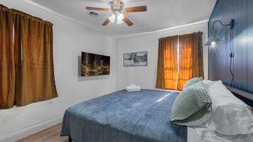 Fer et planche Ă repasser, Wi-Fi, draps fournis