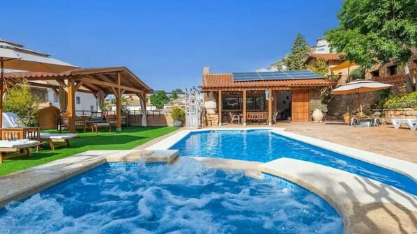 Pool - Almoguer Rural Complex (Frailes)