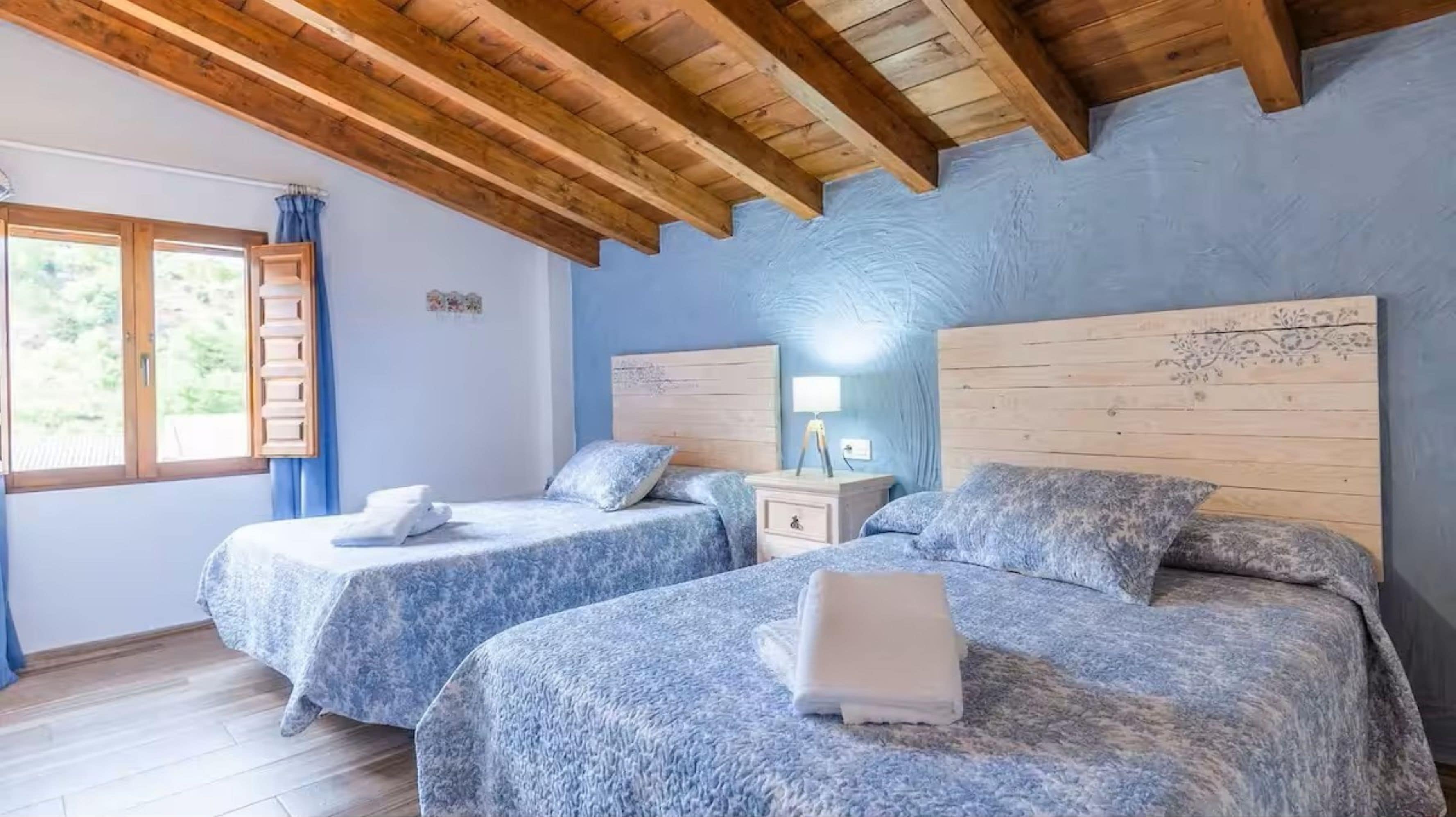 7 slaapkamers, een strijkplank/strijkijzer, wifi, beddengoed