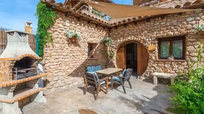 Outdoor dining - Almoguer Rural Complex (Frailes)