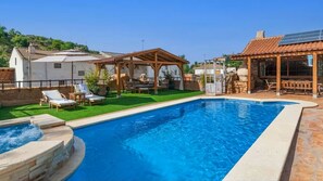 Pool - Almoguer Rural Complex (Frailes)