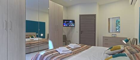 Bügeleisen/Bügelbrett, WLAN, Bettwäsche