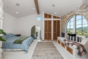 3 habitaciones, wifi gratis y ropa de cama 