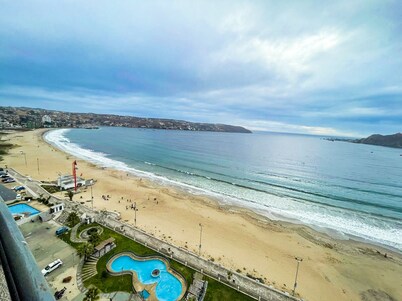 Dreamy Sunsets, La Herradura (2BR/2BA Apartment)