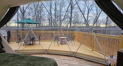 Private Forest Dome with Hot Tub, Fire Pit & King Bed