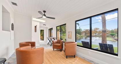 The Flamingo House: Pool, Hot tub, Game Room