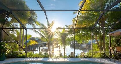 Waterfront • Pool • HotTub • Kayaks • Firepit