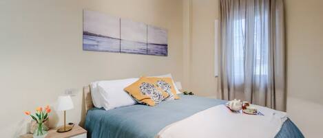 2 bedrooms, desk, iron/ironing board, free WiFi