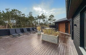 Terrace/patio - Nice home in Hvide Sande with sauna (Hvide Sande)