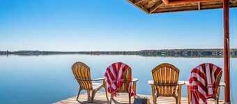 Stunning Views, Open Water, Hot Tub, 5 BR, 4 BA