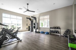 Fitness facility - Peaceful 3BR Home Perfect for Families and Professionals (Ocala)