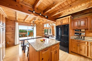 Fridge, microwave, oven, stovetop - Mountain View Cabin with Fire Pit & Entertainment (Sevierville)