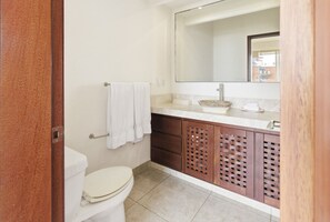 Bathroom - https://169666_1.holidayfuture.com/ (Bajos de Chila)