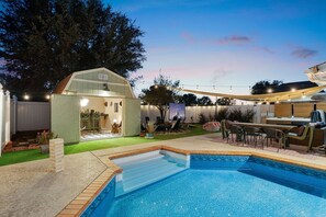 Pool - Pool•Hot Tub•Game Room•Outdoor Movies•Luxury Stay (Grand Prairie)