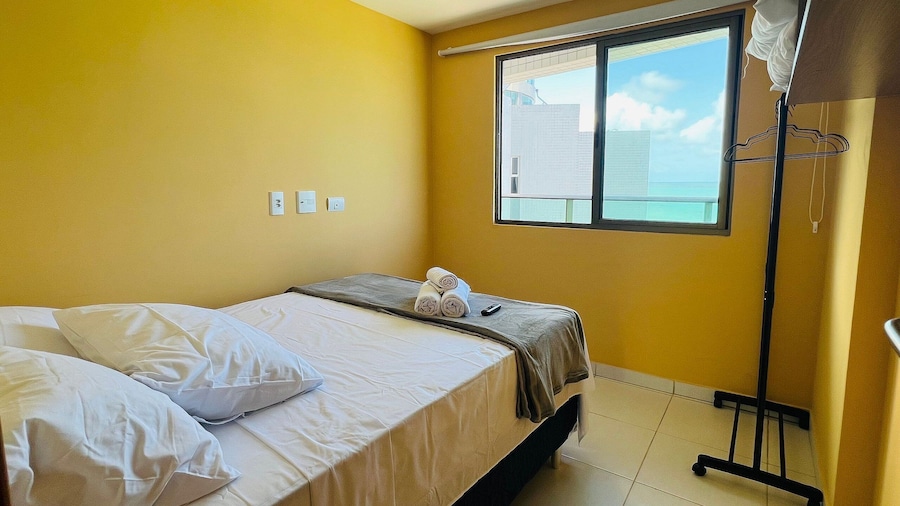Apto w/ Balcony Beachfront in Boa Viagem Cpf0902