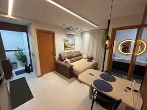 TV - Premium Apartment, Excellent Location - Electric Car (Vitória)