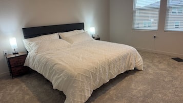 3 bedrooms, iron/ironing board, WiFi, bed sheets