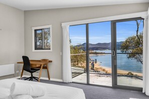 Room - Lakeview Lodge | East Jindabyne | Lakefront | 3BR (East Jindabyne)