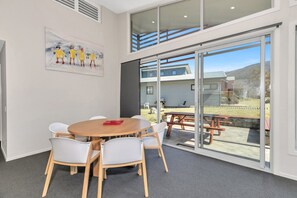 Dining - Solitude| Crackenback | 3BR (Crackenback)